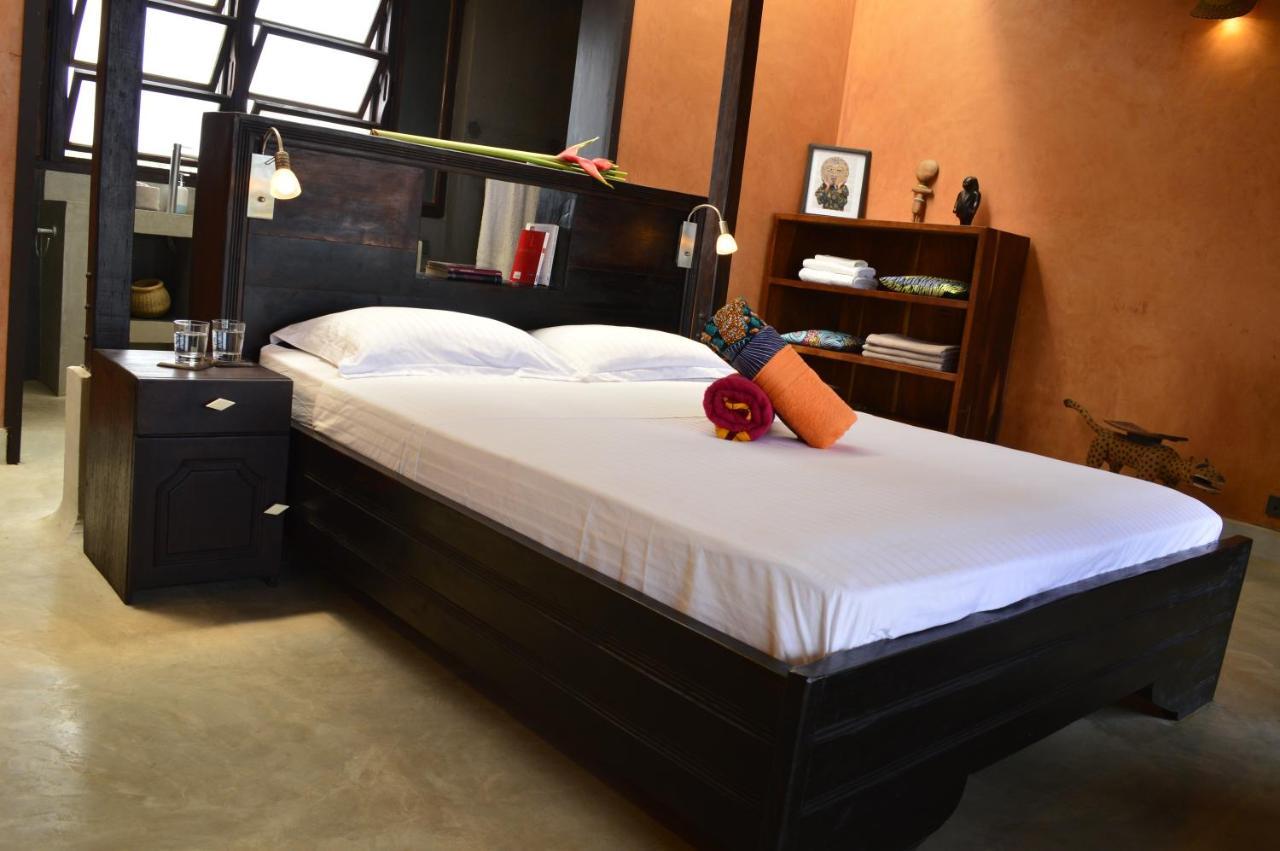 La Maison Bleue ロメ エクステリア 写真